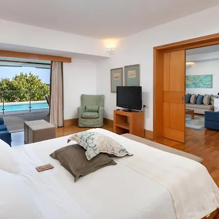 Semesteranläggning (resort) Porto Golf & Resort, Six Senses 5*